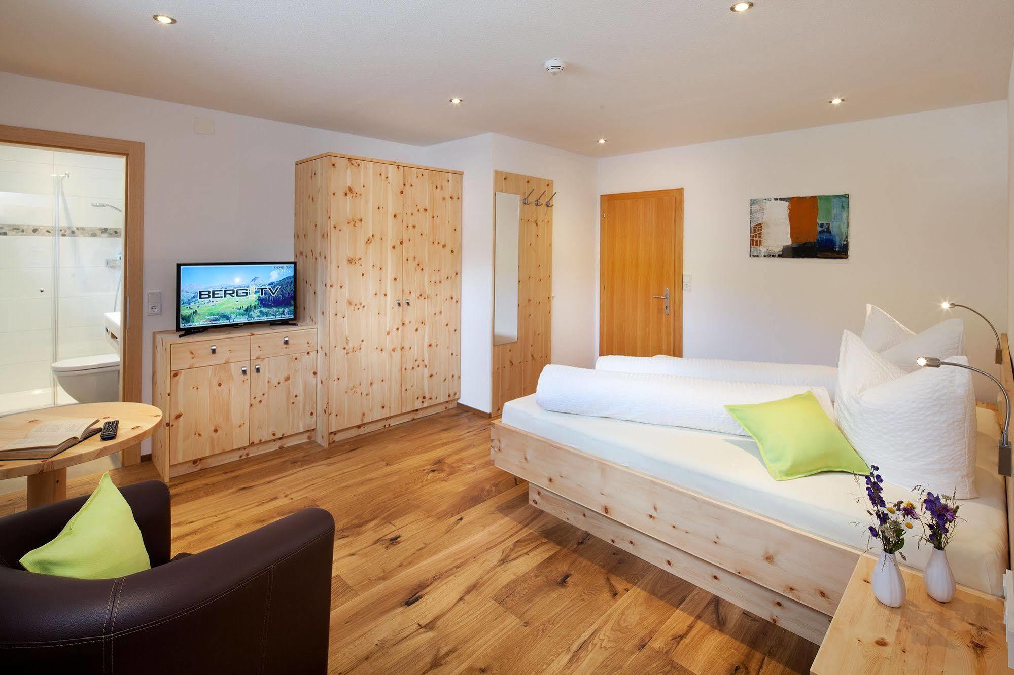 Brunnenhof Aparthotel 3*